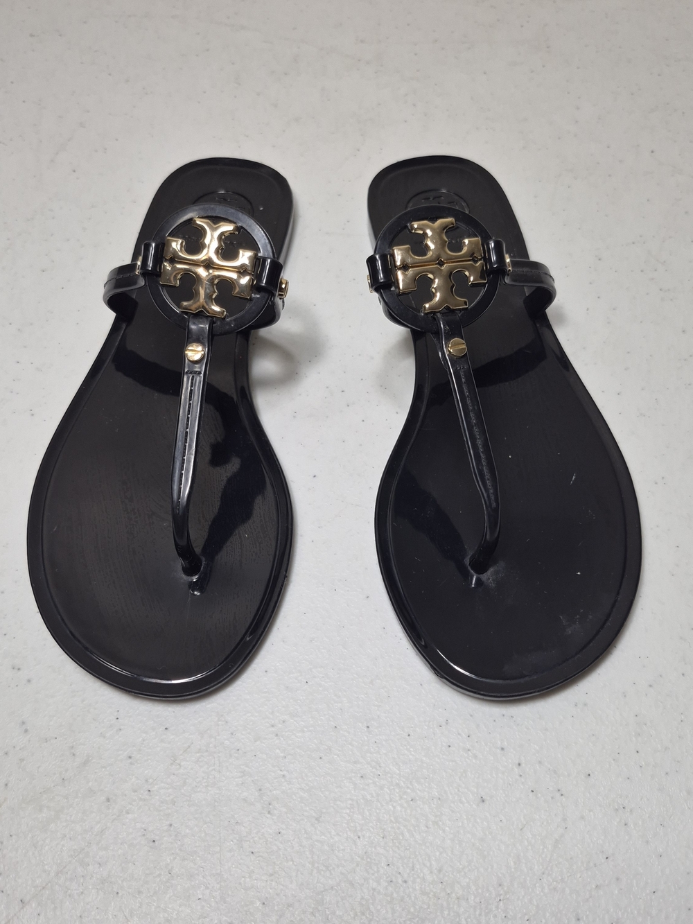 Tory Burch Women’s Black , Gold Logo Thong Flat Slip-On Sandals US 6